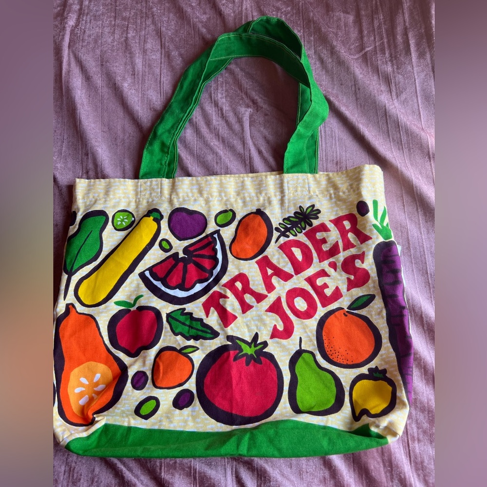 Trader Joe’s tote bag - Picture 1 of 2